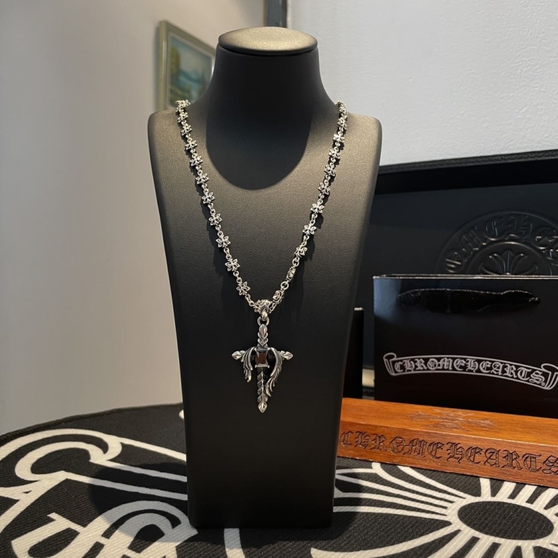 Ch**me He**ts necklaces